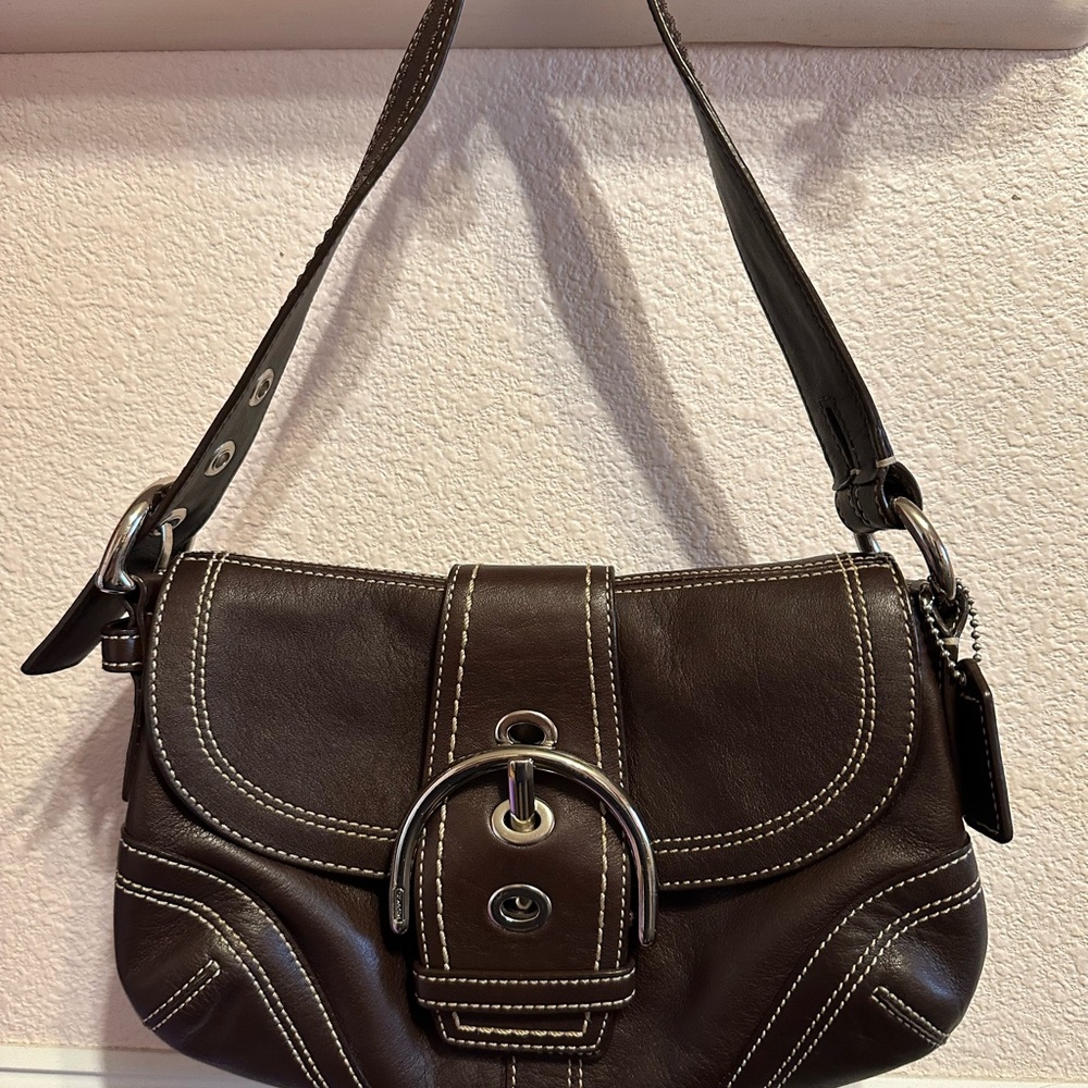Vintage Coach Soho Flap Chocolate Brown Leather Shoulder Bag w Silver Hardware